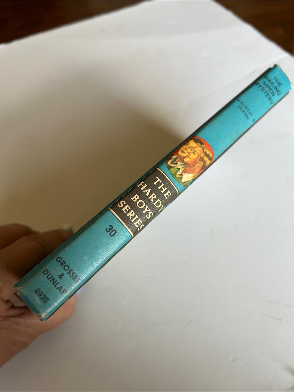 The Hardy Boys The Wailing Siren Mystery hardcover book #30 by Franklin W Dixon - Picture 2 of 6